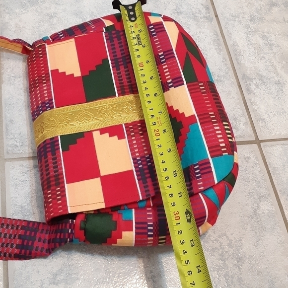 WOMEN purse made in Burundi - Picture 5 of 9